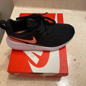 Brand new kids nike sneakers
